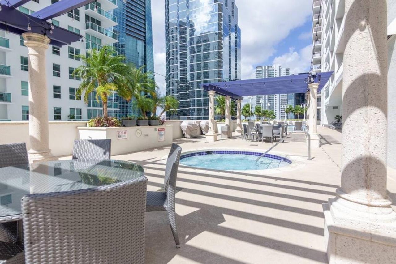 Super Cool 1br In Brickell With Parking Holiday home